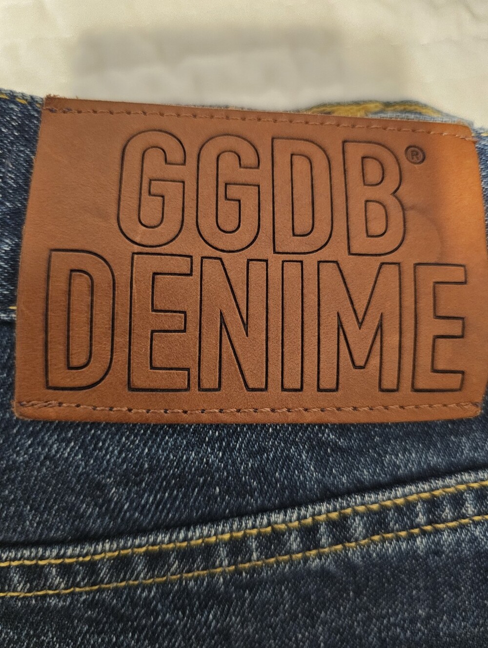 Golden Goose Deluxe Brand - Picture 2 of 7